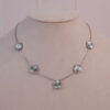 Collar Estilo VC de 5 Petalos - Imagen 2