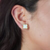 Aretes Trébol Tipo VC Blanco - Imagen 2