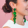 Aretes de Varios Pétalos Largos Verde - Imagen 2